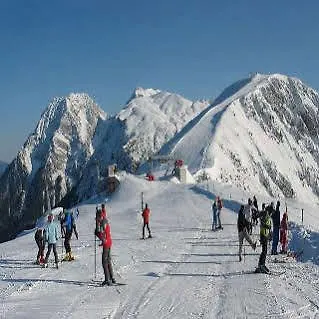 Hotel Eco Snovik 4*